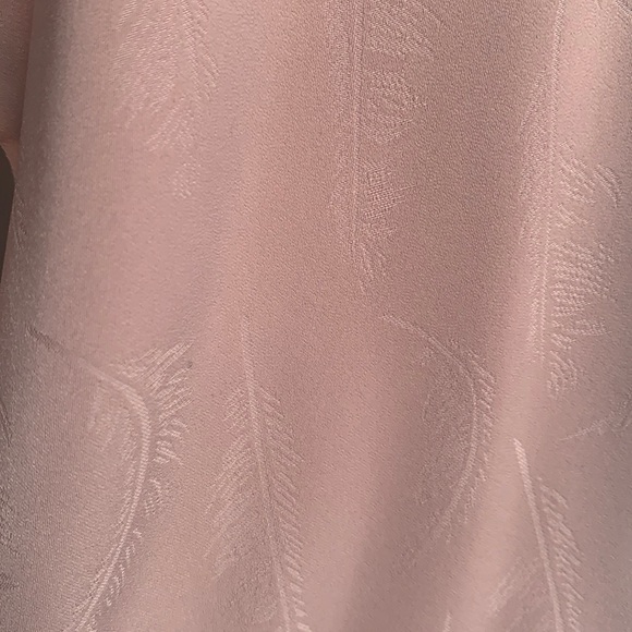 NEW wrap side tie subtle feather embossed print dress - Picture 7 of 7